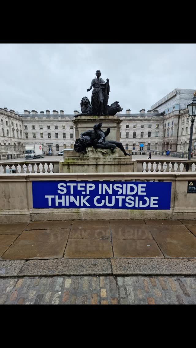 London in blue hues...#london #blue #contemporaryart #art #londres